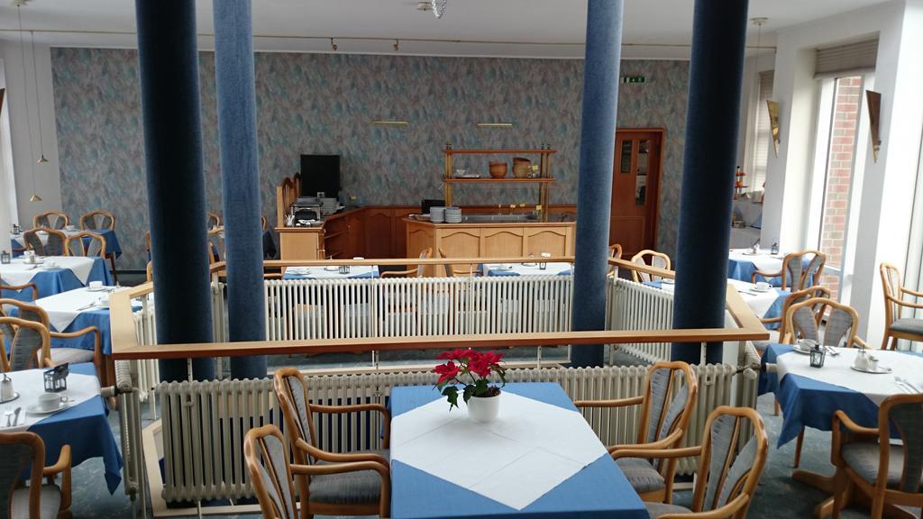Hotel Alexander Олденбург Екстериор снимка